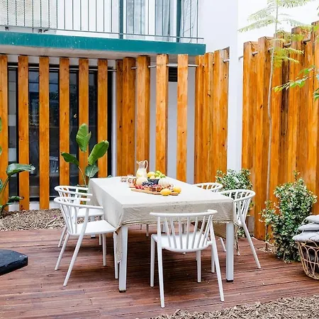 Apartment Sao Bento Patio W Ac Lisbon